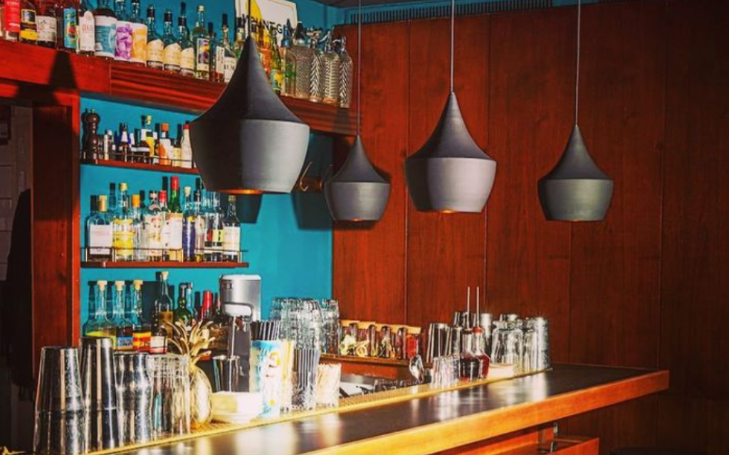 Bar 63